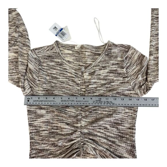 Long Sleeve Keyhole Top‎ with Drawstring Front, Neutral Tones, Casual - Picture 6 of 8
